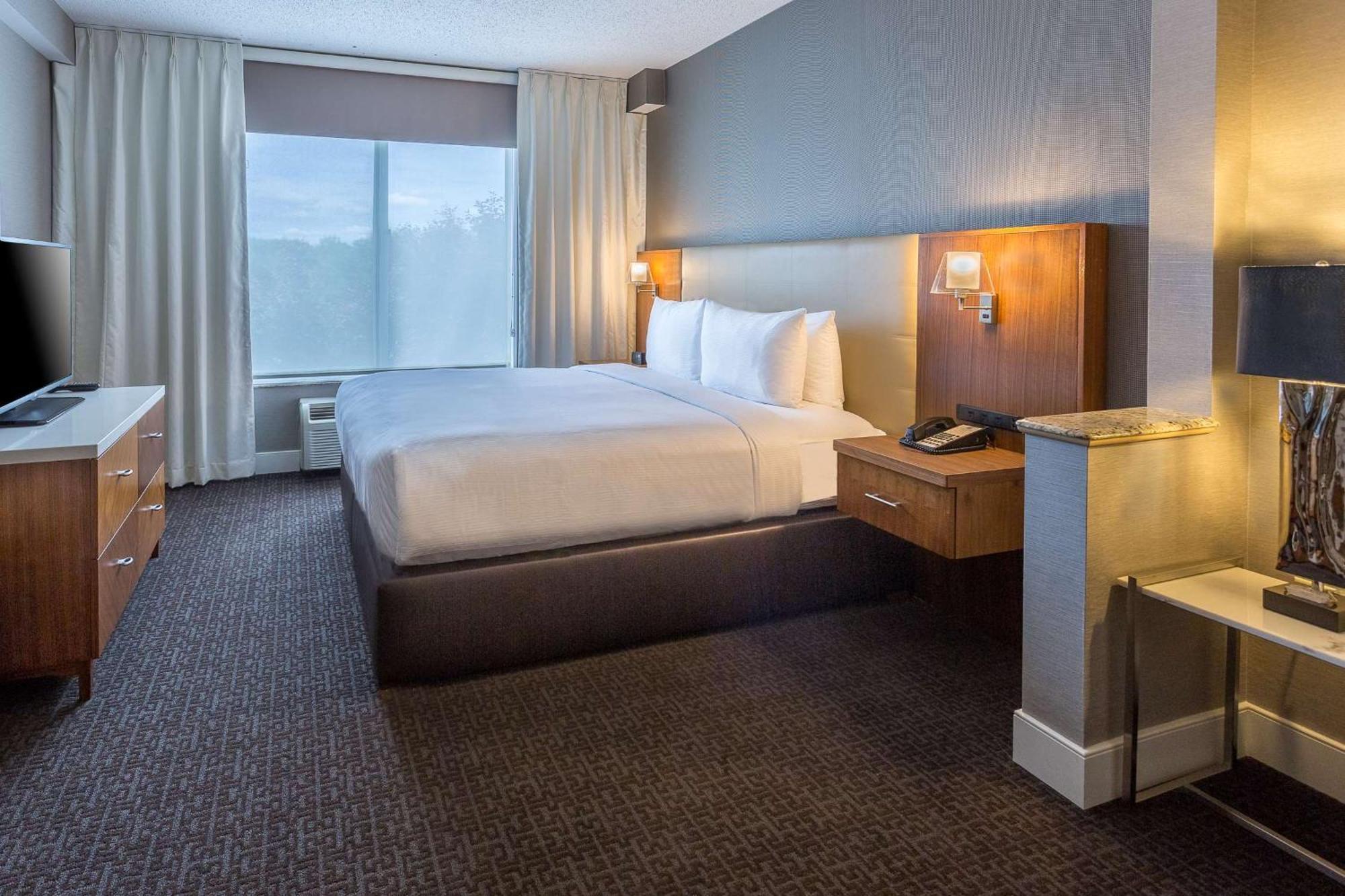 Doubletree By Hilton Nanuet Hotel Buitenkant foto
